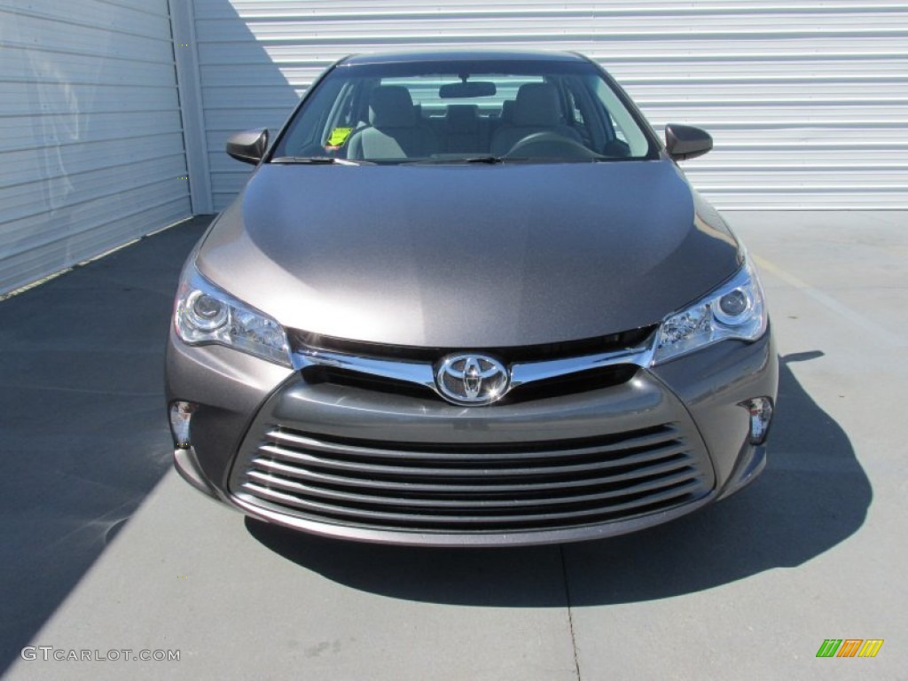 2015 Camry LE - Predawn Gray Mica / Ash photo #8