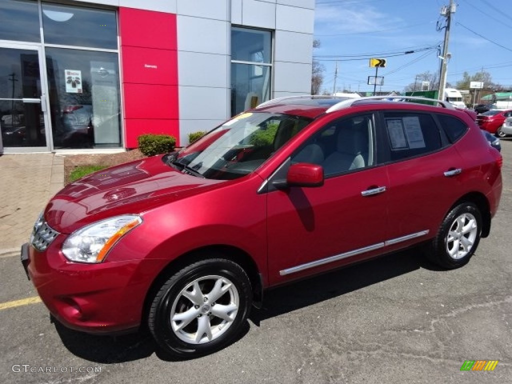 2011 Rogue SV AWD - Cayenne Red / Gray photo #1