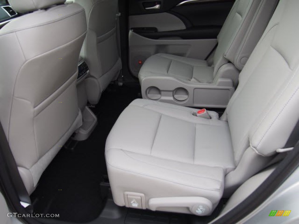 2015 Toyota Highlander Hybrid Limited AWD Rear Seat Photos