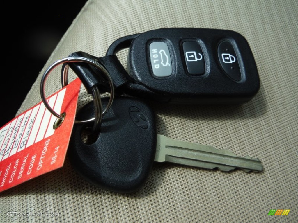 2012 Elantra GLS - Midnight Black / Beige photo #17