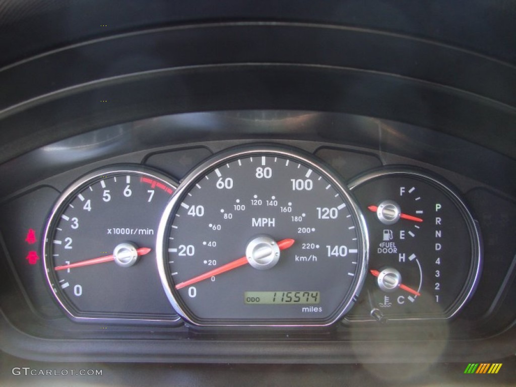 2011 Galant FE - White Pearl / Gray Sport photo #12