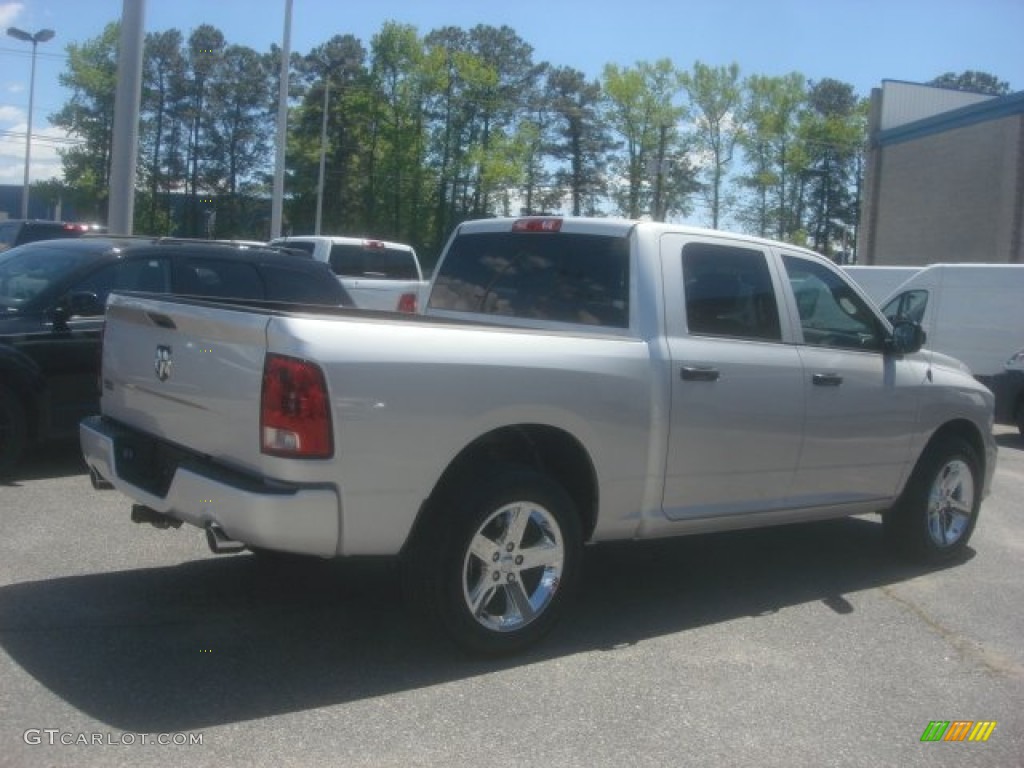 2014 1500 Express Crew Cab - Bright Silver Metallic / Black/Diesel Gray photo #14