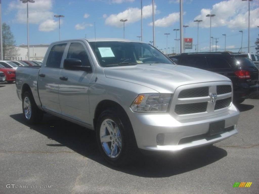2014 1500 Express Crew Cab - Bright Silver Metallic / Black/Diesel Gray photo #15