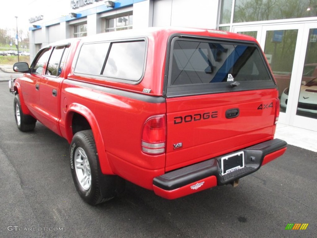 2002 Dakota Sport Quad Cab 4x4 - Flame Red / Dark Slate Gray photo #4