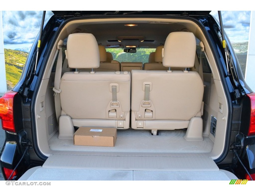 2015 Toyota Land Cruiser Standard Land Cruiser Model Trunk Photo #103593218