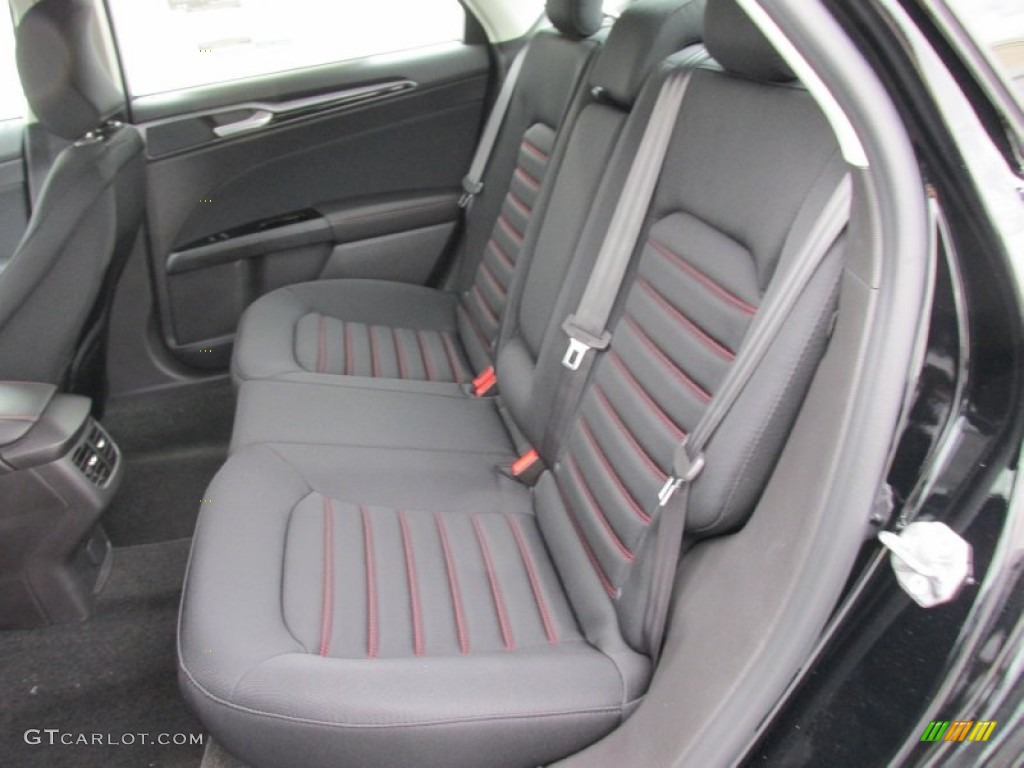 Charcoal Black Interior 2016 Ford Fusion SE Photo #103597442