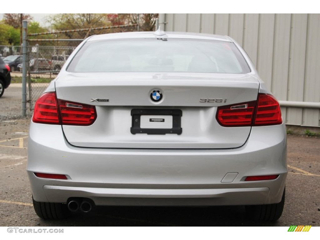 2013 3 Series 328i xDrive Sedan - Glacier Silver Metallic / Black photo #8