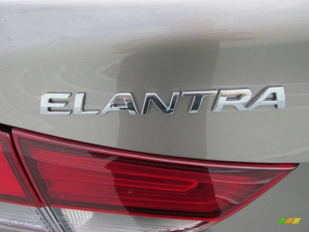 2016 Elantra Value Edition - Desert Bronze / Beige photo #13