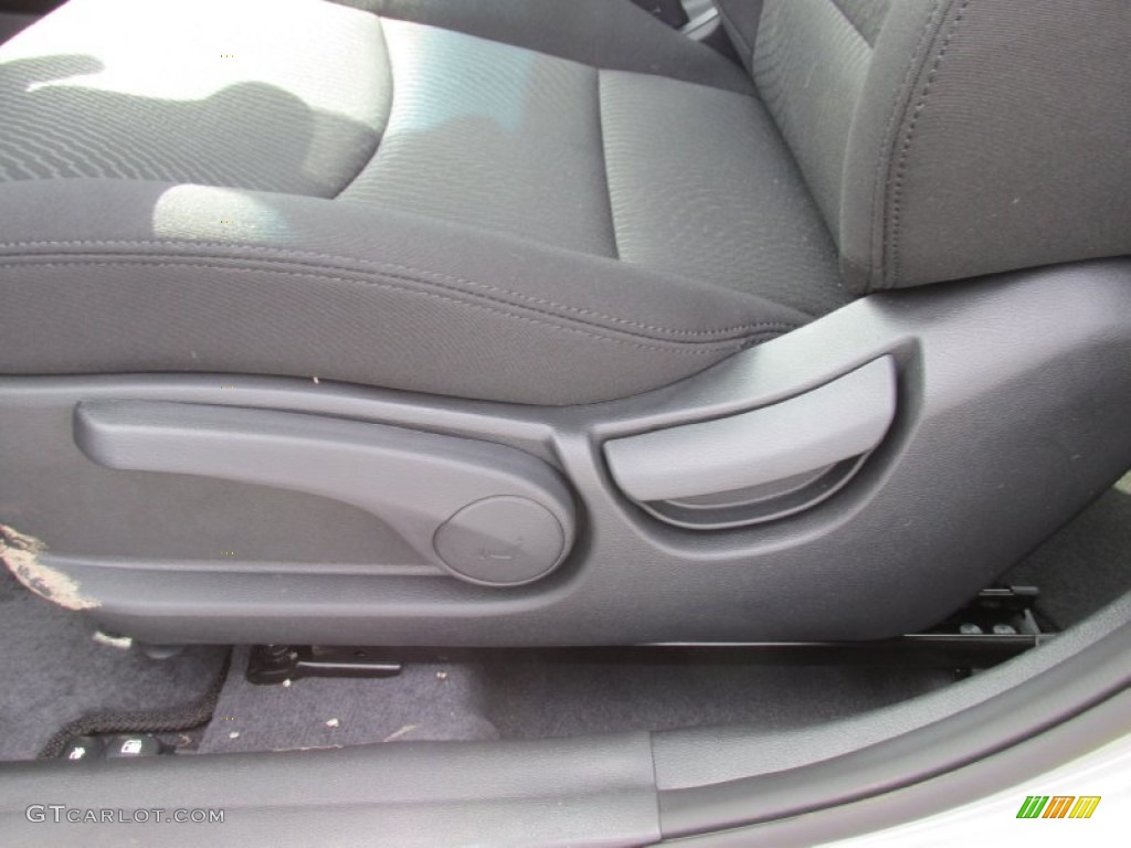 2016 Elantra Value Edition - Titanium Gray / Black photo #21