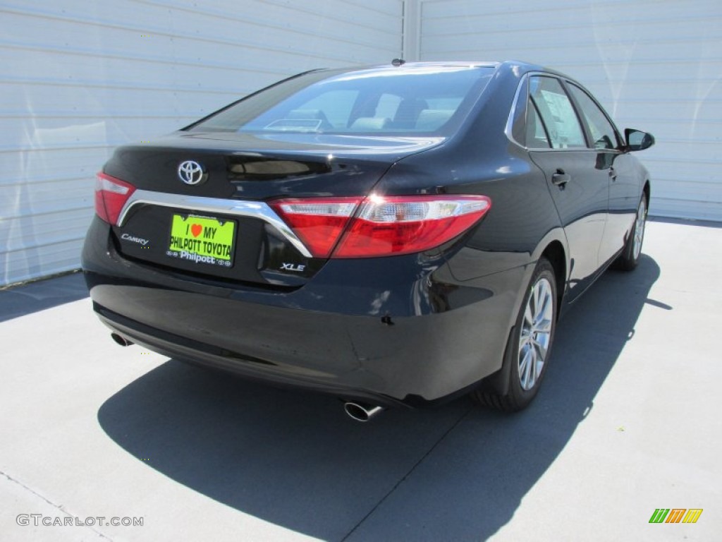 2015 Camry XLE V6 - Attitude Black Metallic / Black photo #4
