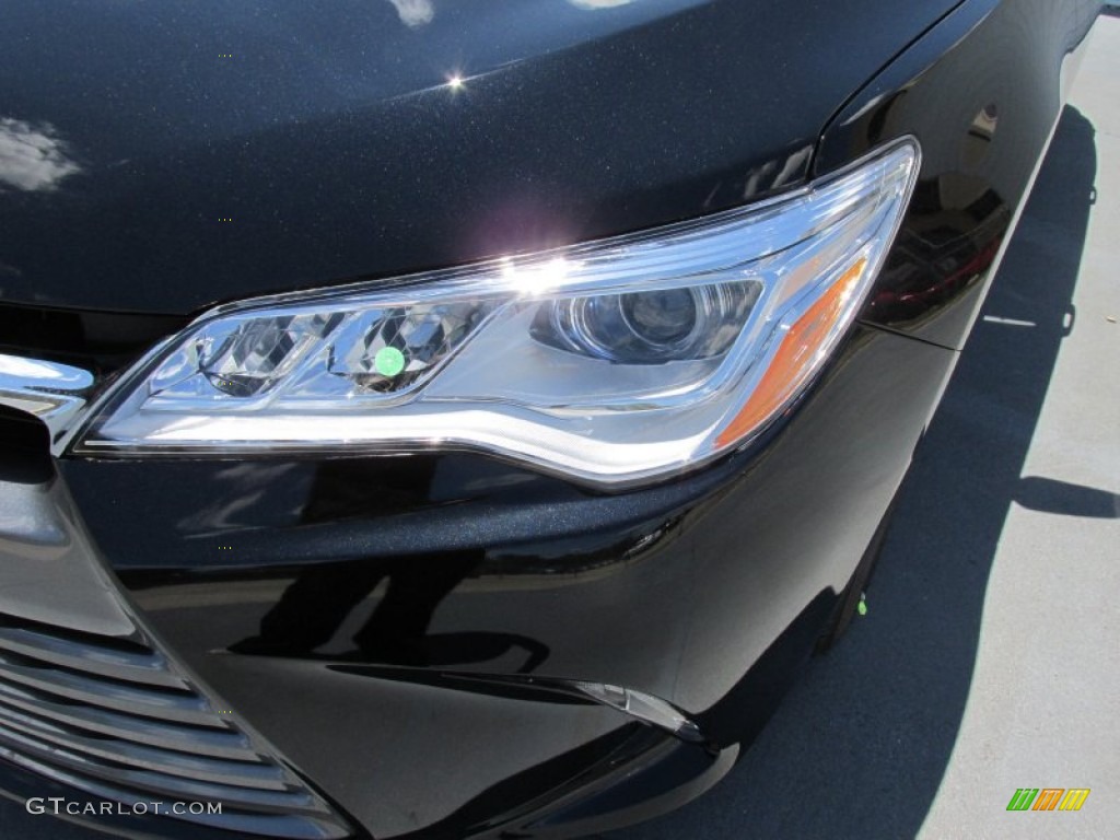 2015 Camry XLE V6 - Attitude Black Metallic / Black photo #9