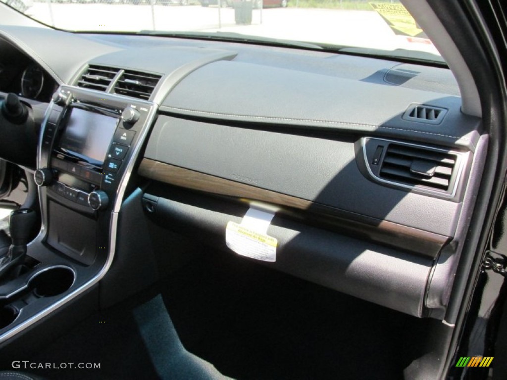 2015 Camry XLE V6 - Attitude Black Metallic / Black photo #16