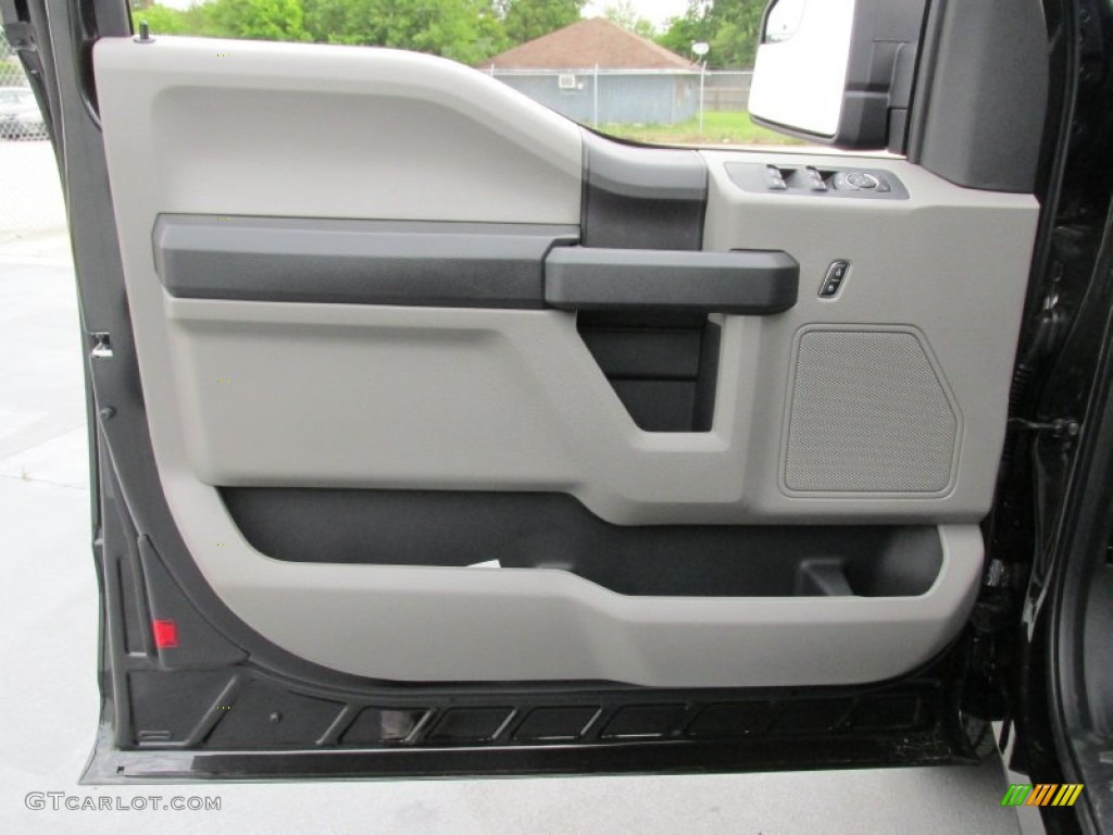 2015 Ford F150 XL SuperCab 4x4 Medium Earth Gray Door Panel Photo #103601339