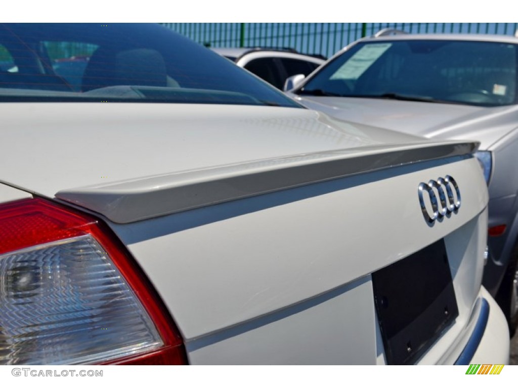 2005 A4 1.8T Sedan - Arctic White / Ebony photo #15