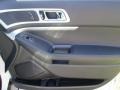 2015 Oxford White Ford Explorer XLT  photo #33