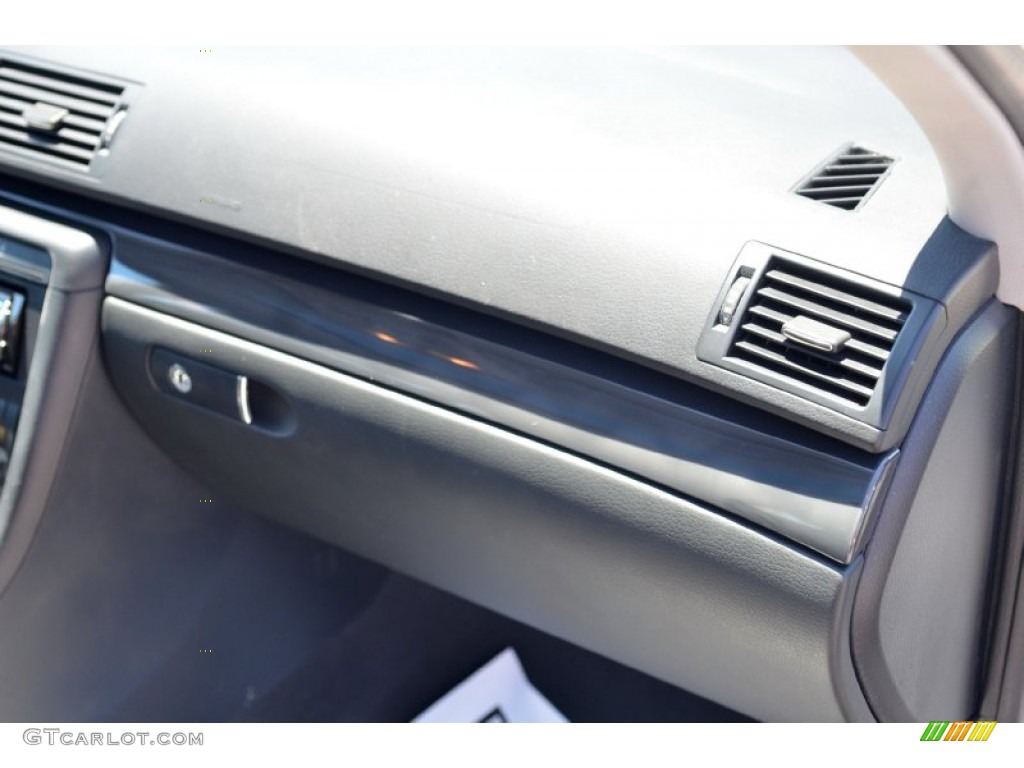2005 A4 1.8T Sedan - Arctic White / Ebony photo #49