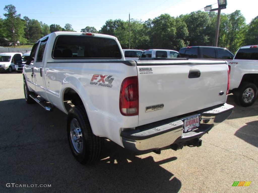 2005 F350 Super Duty XLT Crew Cab 4x4 - Oxford White / Medium Flint photo #5