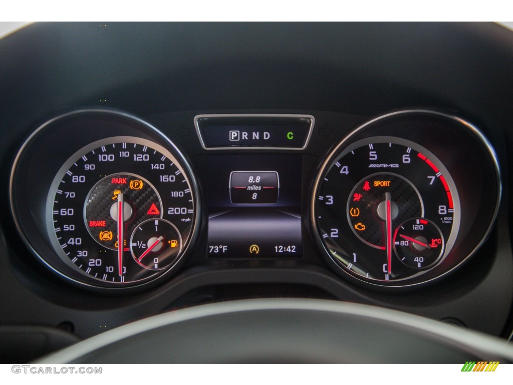 2015 Mercedes-Benz CLA 250 4Matic Gauges Photos