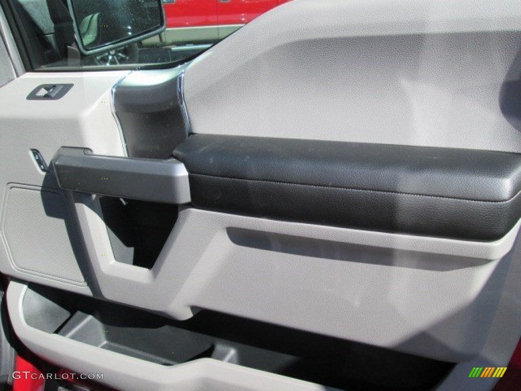 2015 F150 XLT SuperCrew - Ruby Red Metallic / Medium Earth Gray photo #28