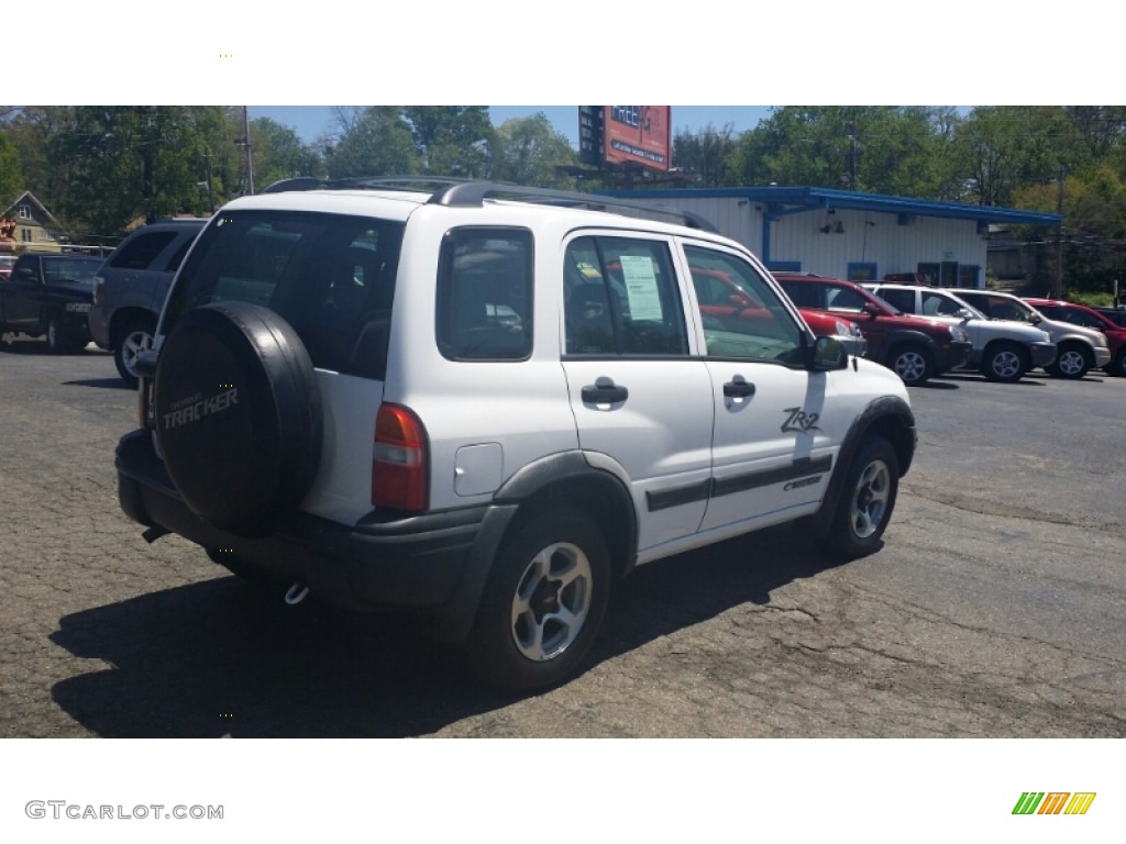 2002 Tracker ZR2 4WD Hard Top - White / Medium Gray photo #5