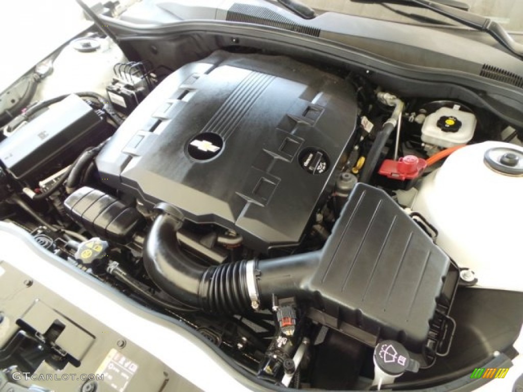 2014 Chevrolet Camaro LT/RS Coupe Engine Photos