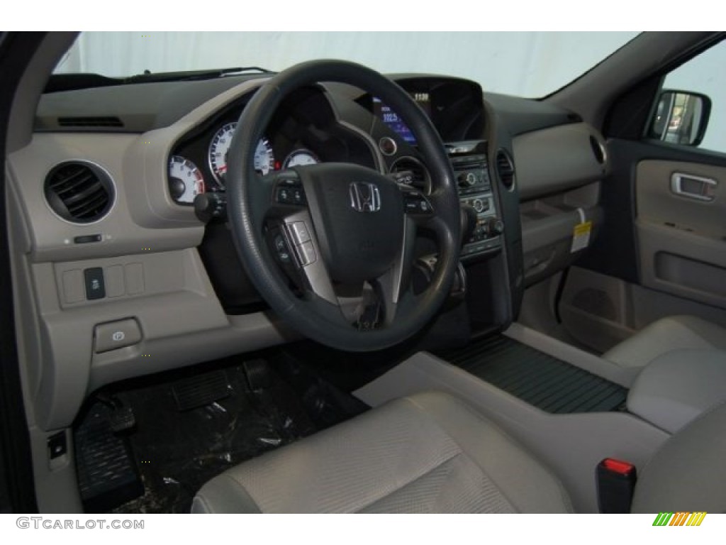 2015 Pilot LX - Modern Steel Metallic / Gray photo #10