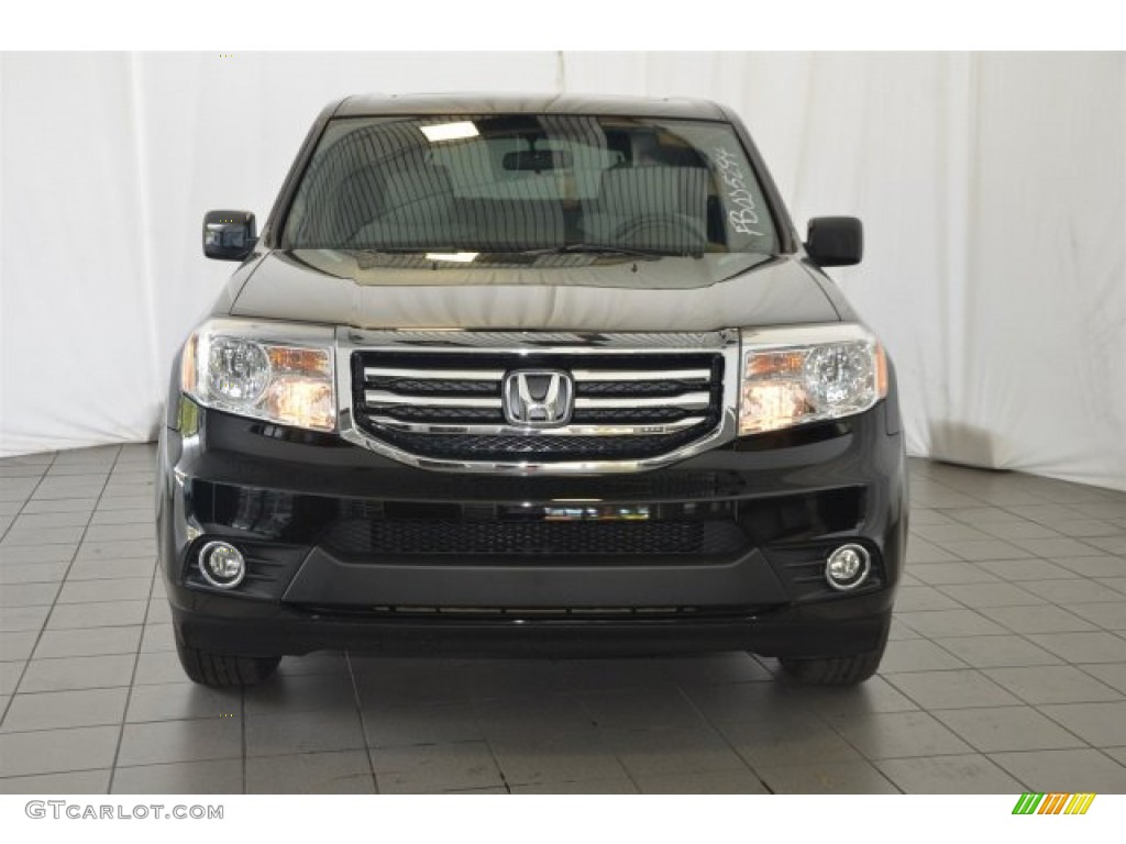 2015 Pilot SE - Crystal Black Pearl / Gray photo #2