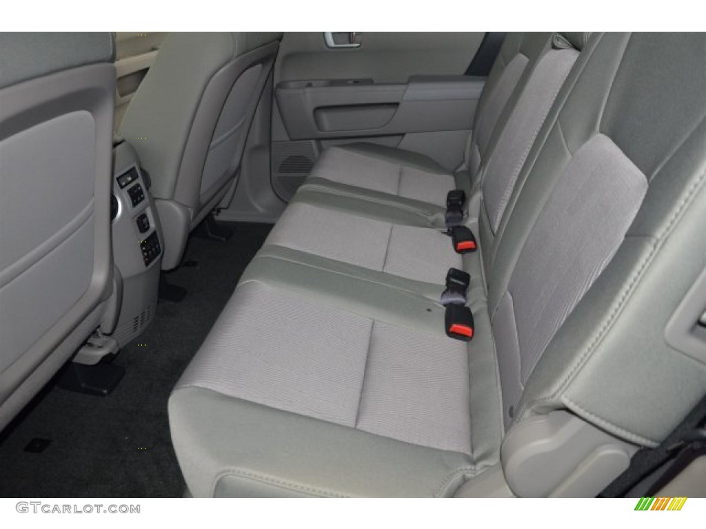 2015 Pilot SE - Crystal Black Pearl / Gray photo #22