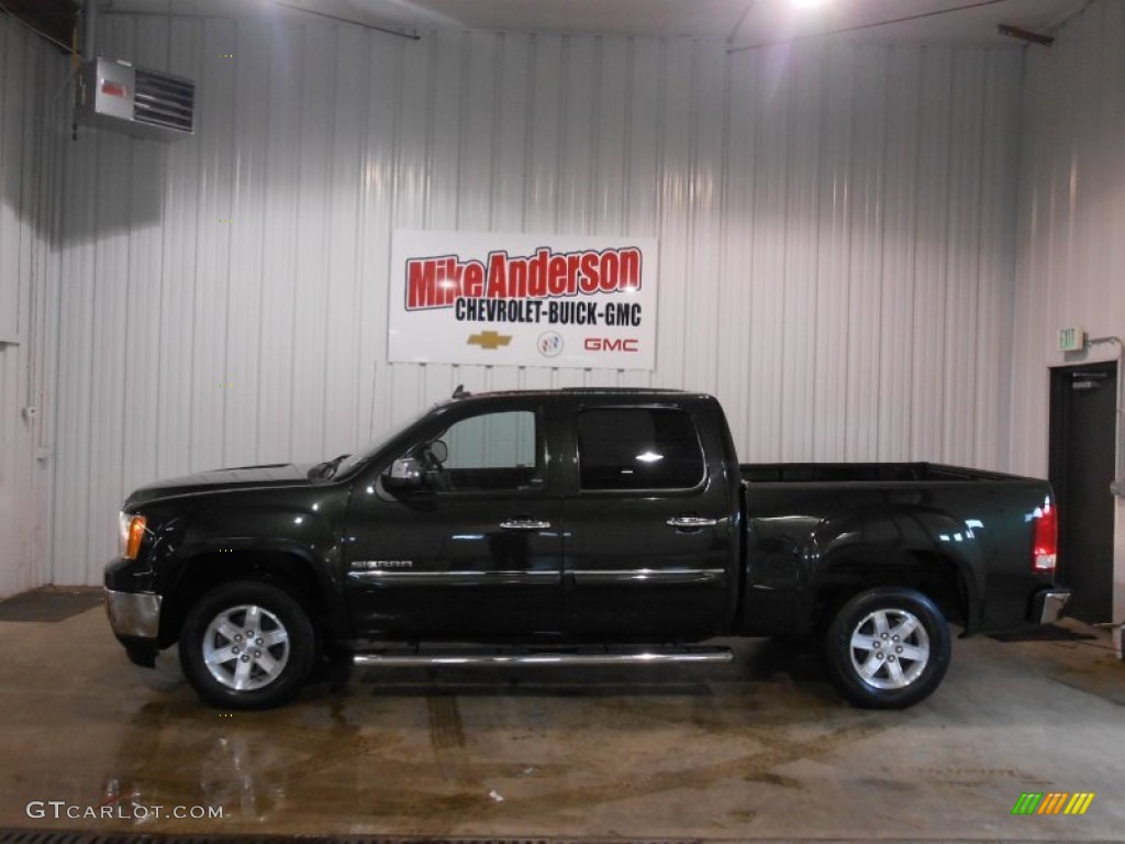 Mineral Green Metallic GMC Sierra 1500