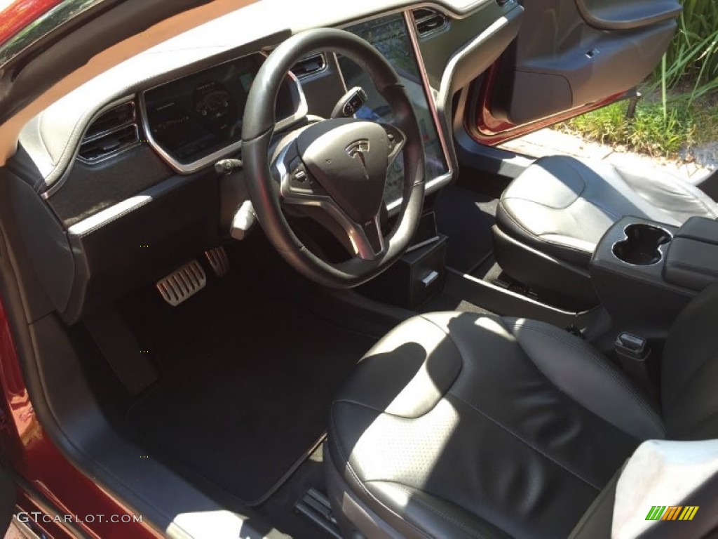 2012 Model S  - Signature Red / Black photo #3