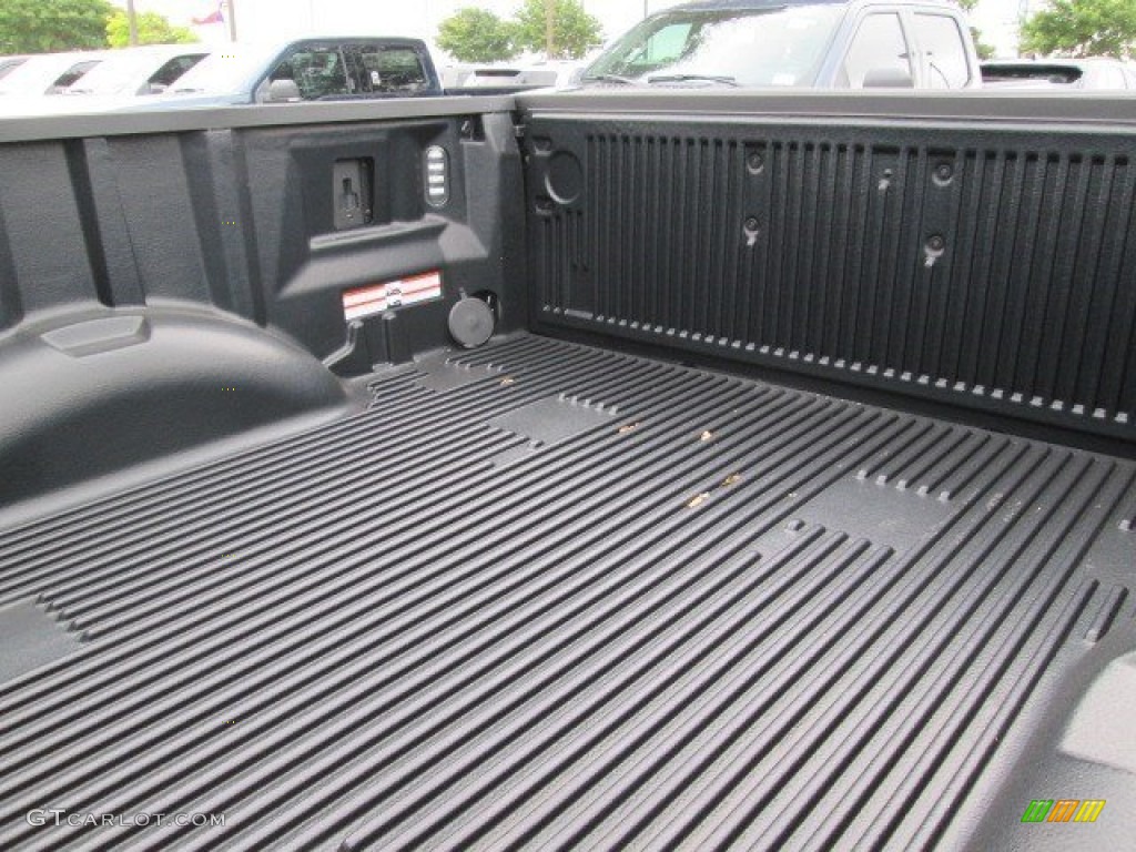 2015 F150 XLT SuperCrew - Magnetic Metallic / Medium Earth Gray photo #17
