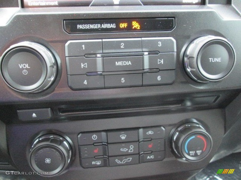 2015 F150 XLT SuperCrew - Magnetic Metallic / Medium Earth Gray photo #37