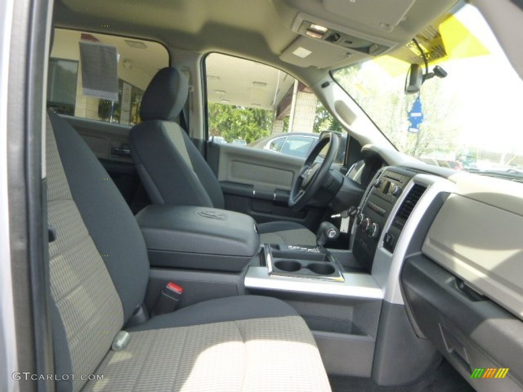 2012 Ram 1500 SLT Crew Cab 4x4 - Bright Silver Metallic / Dark Slate Gray/Medium Graystone photo #12