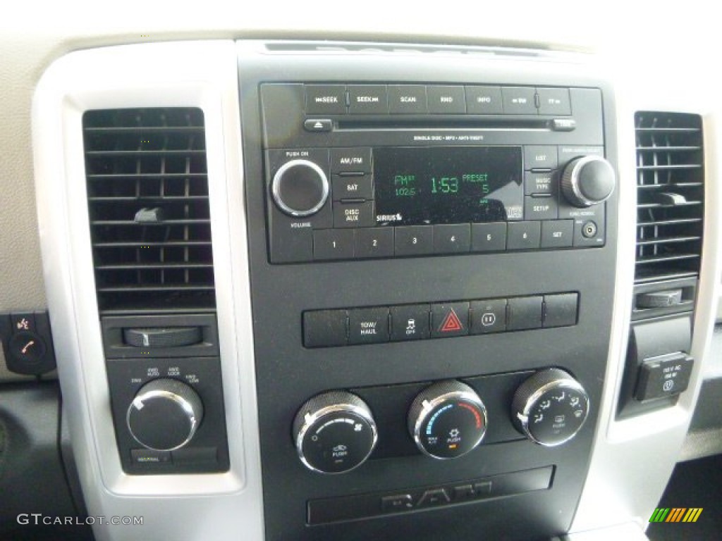 2012 Ram 1500 SLT Crew Cab 4x4 - Bright Silver Metallic / Dark Slate Gray/Medium Graystone photo #17