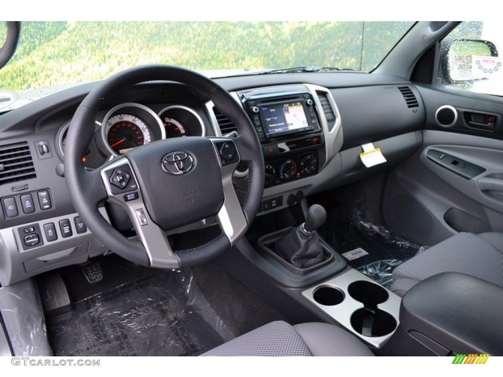 2015 Tacoma V6 Access Cab 4x4 - Silver Sky Metallic / Graphite photo #6