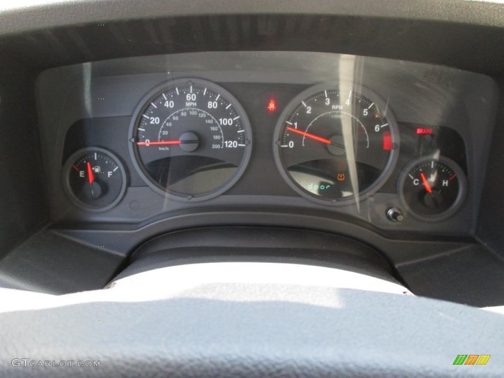 2008 Compass Sport 4x4 - Brilliant Black Crystal Pearl / Dark Slate Gray photo #32