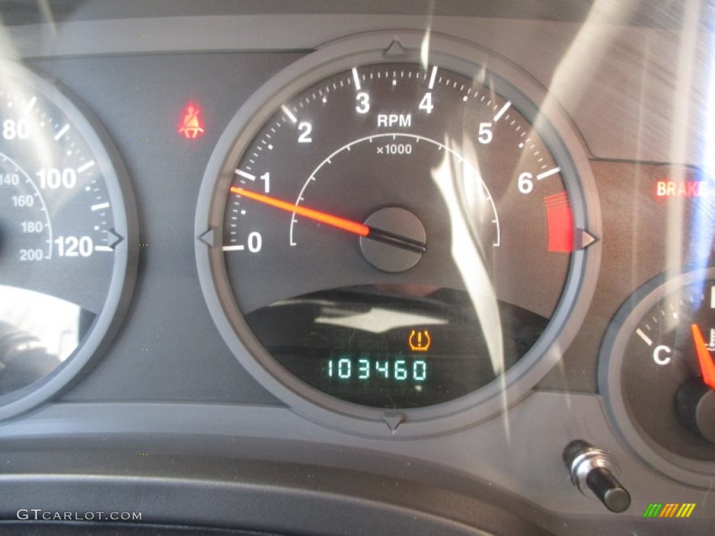 2008 Compass Sport 4x4 - Brilliant Black Crystal Pearl / Dark Slate Gray photo #40