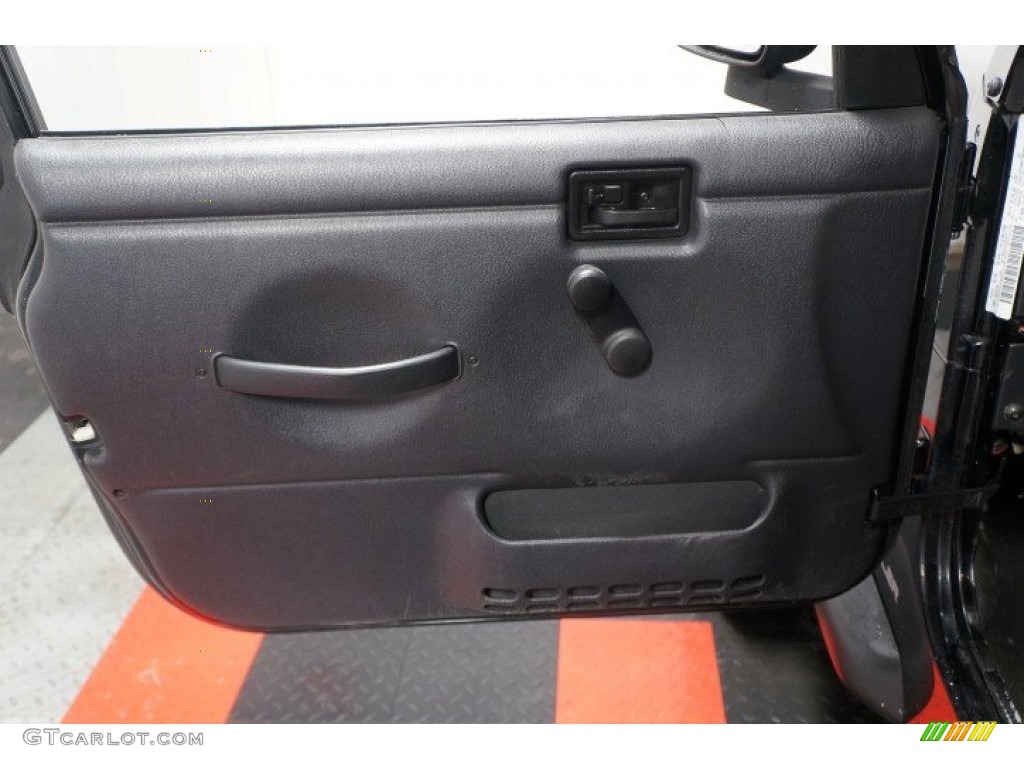 2004 Wrangler Sport 4x4 - Black / Dark Slate Gray photo #12