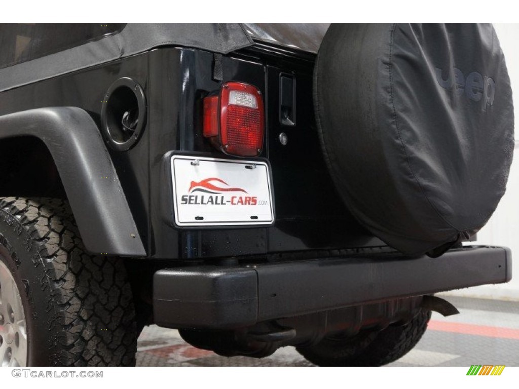 2004 Wrangler Sport 4x4 - Black / Dark Slate Gray photo #41