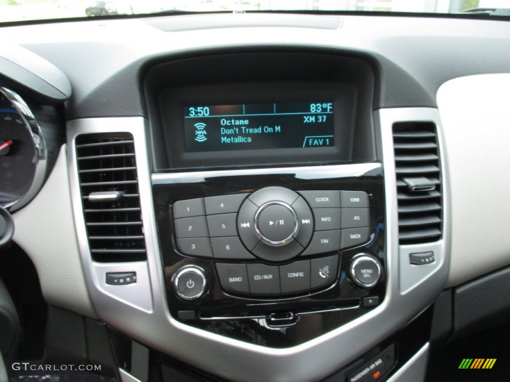 2015 Cruze LT - Blue Ray Metallic / Jet Black/Medium Titanium photo #16