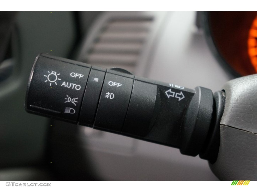 2006 Altima 3.5 SE - Polished Pewter Metallic / Frost photo #24