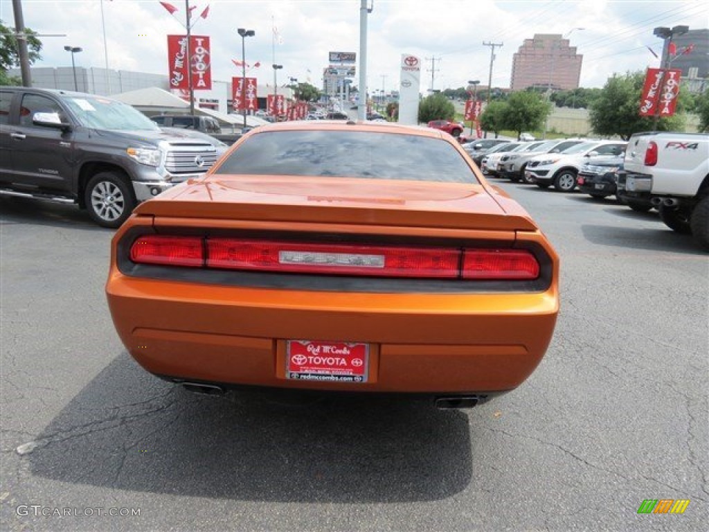 2011 Challenger R/T Classic - Toxic Orange Pearl / Dark Slate Gray photo #6