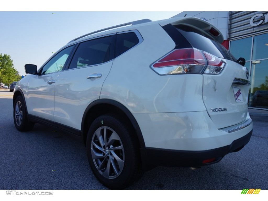 2015 Rogue SL AWD - Pearl White / Almond photo #3