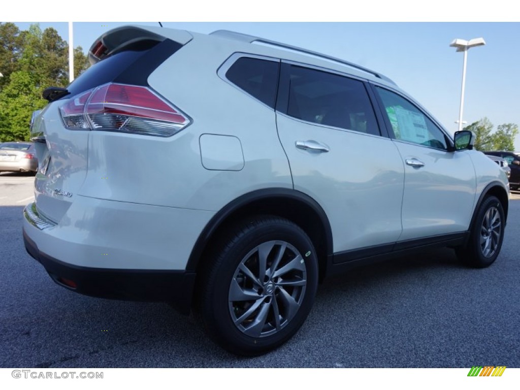 2015 Rogue SL AWD - Pearl White / Almond photo #5