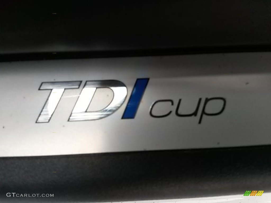 2010 Volkswagen Jetta TDI Cup Street Edition Marks and Logos Photos