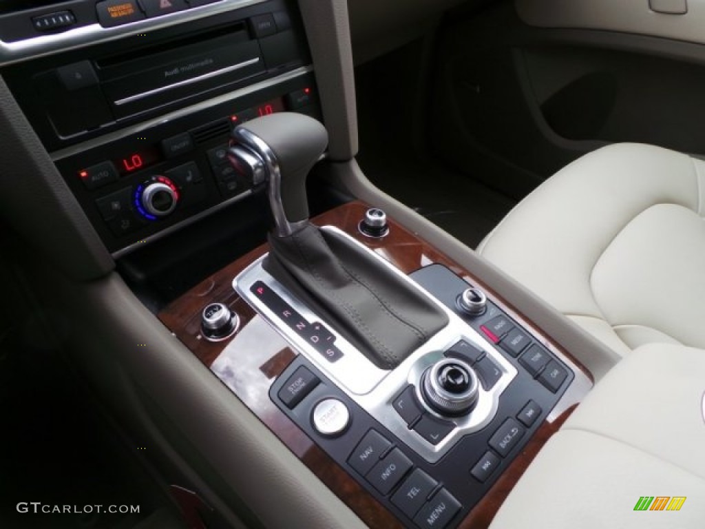 2015 Audi Q7 3.0 Premium Plus quattro Transmission Photos