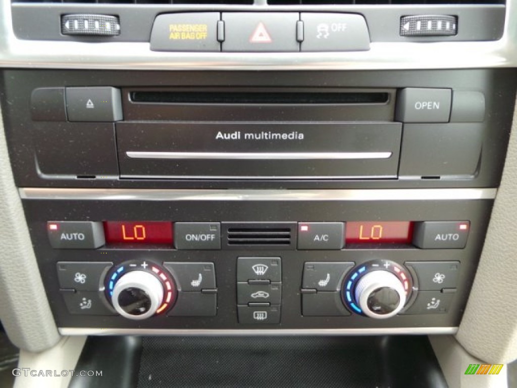 2015 Audi Q7 3.0 Premium Plus quattro Controls Photo #103725068