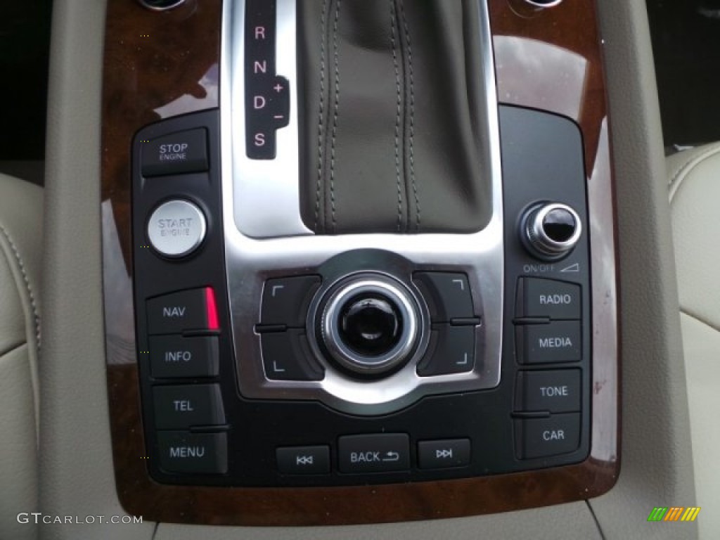 2015 Audi Q7 3.0 Premium Plus quattro Controls Photo #103725092