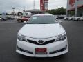 Super White - Camry SE Photo No. 2