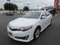 Super White - Camry SE Photo No. 3